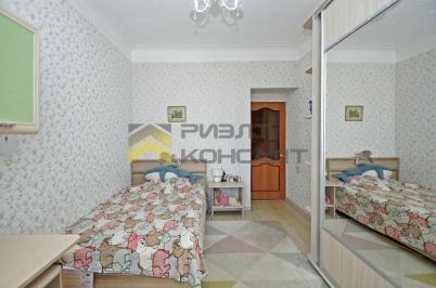 Продажа квартиры Омск. 8-я Линия ул., 174