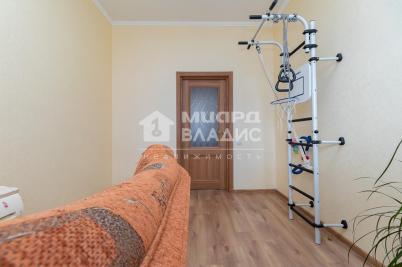 Продажа квартиры Омск. проспект Комарова, 9