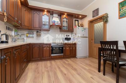 Продажа квартиры Омск. проспект Комарова, 9