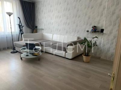 Продажа квартиры Омск. Кристалл, Комарова проспект, 15к4