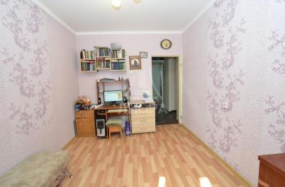 Продажа квартиры Омск. 11-й микрорайон, Конева, 26