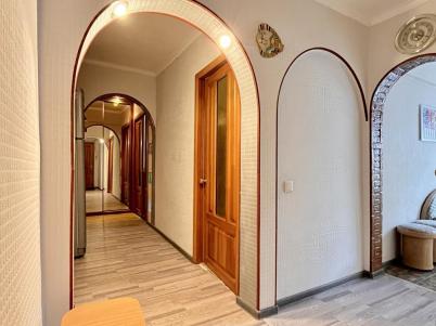 Продажа квартиры Омск. Заозёрный, Бархатовой, 8