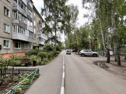 Продажа квартиры Омск. Заозёрный, Бархатовой, 8