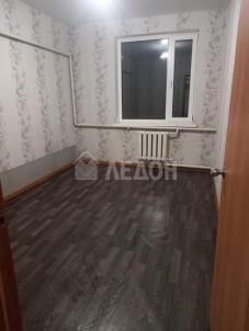 Продажа квартиры Нововаршавский. Нововаршавка р.п.. Восточная ул., 12