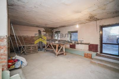 Продажа коммерческой недвижимости Омск. проспект Карла Маркса, 18/1