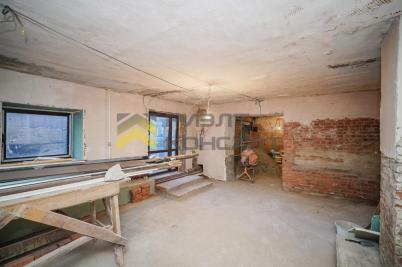 Продажа коммерческой недвижимости Омск. проспект Карла Маркса, 18/1