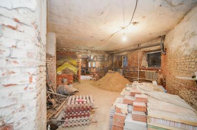 Продажа коммерческой недвижимости Омск. проспект Карла Маркса, 18/1