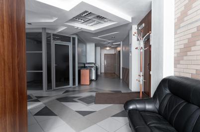 Продажа офиса Омск. проспект Комарова 11к1