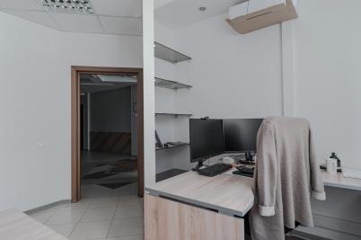 Продажа офиса Омск. проспект Комарова 11к1