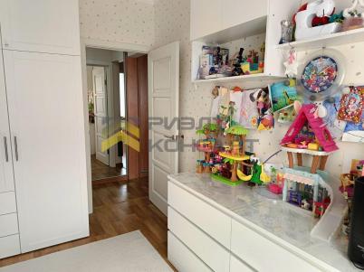 Продажа квартиры Омск. бульвар Зеленый, 6, к.1