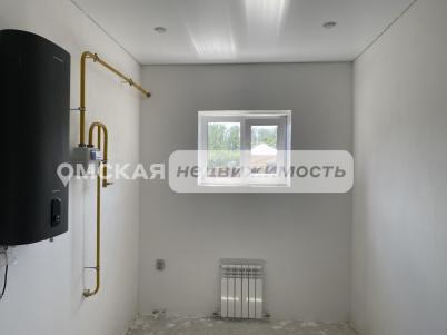 Продажа дома п. Омский, Яблоневый сад