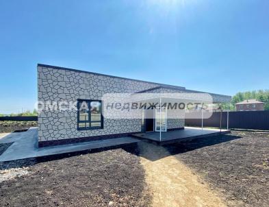 Продажа дома п. Омский, Яблоневый сад