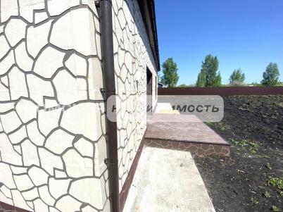 Продажа дома п. Омский, Яблоневый сад