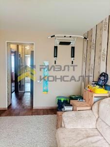 Продажа квартиры Омск. улица Бархатовой, 1А