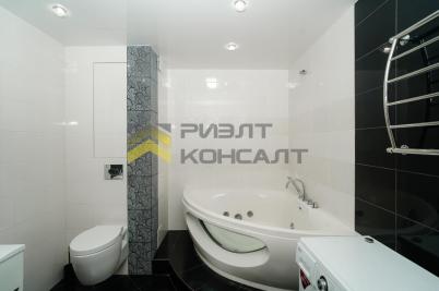 Продажа квартиры Омск. проспект Комарова, 5