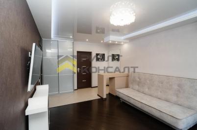 Продажа квартиры Омск. проспект Комарова, 5