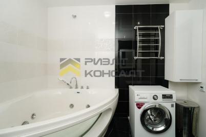 Продажа квартиры Омск. проспект Комарова, 5