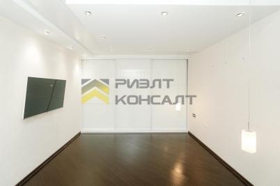 Продажа квартиры Омск. проспект Комарова, 5