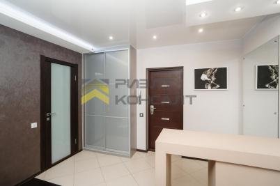 Продажа квартиры Омск. проспект Комарова, 5