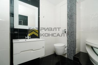 Продажа квартиры Омск. проспект Комарова, 5