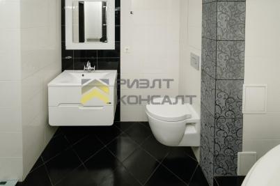Продажа квартиры Омск. проспект Комарова, 5
