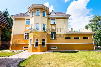 Продажа дома Омск. улица Молодова, 17