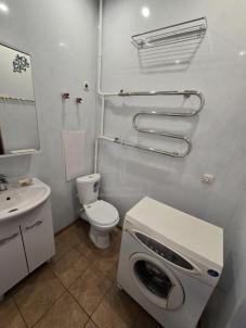 Продажа квартиры Омск. 1-й микрорайон, Ватутина, 9