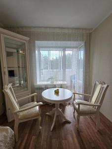 Продажа квартиры Омск. 1-й микрорайон, Ватутина, 9