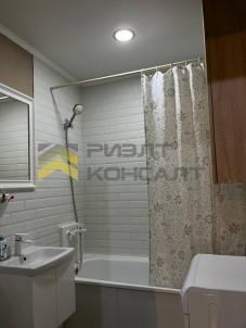 Продажа квартиры Омск. проспект Комарова, 15, к.4