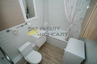Продажа квартиры Омск. проспект Комарова, 15, к.4
