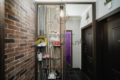 Продажа квартиры Омск. проспект Комарова, 15, к.4