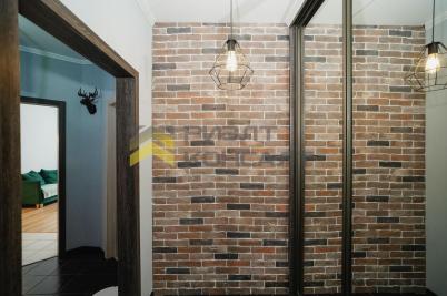 Продажа квартиры Омск. проспект Комарова, 15, к.4