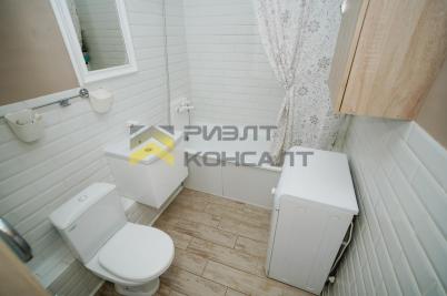 Продажа квартиры Омск. проспект Комарова, 15, к.4
