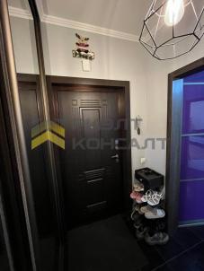 Продажа квартиры Омск. проспект Комарова, 15, к.4