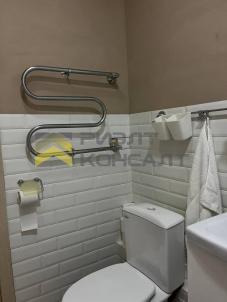 Продажа квартиры Омск. проспект Комарова, 15, к.4