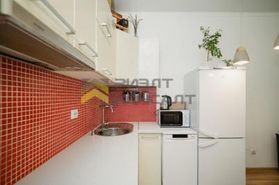 Продажа квартиры Омск. проспект Комарова, 15, к.4