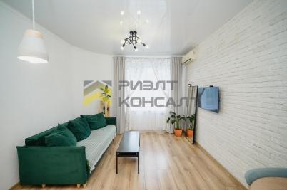Продажа квартиры Омск. проспект Комарова, 15, к.4