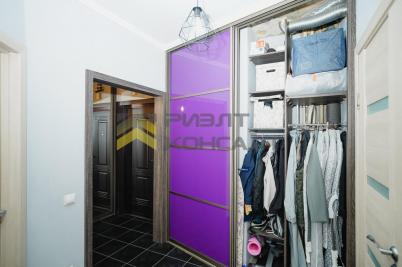 Продажа квартиры Омск. проспект Комарова, 15, к.4