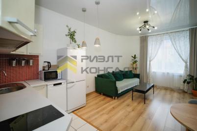 Продажа квартиры Омск. проспект Комарова, 15, к.4