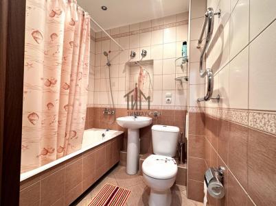 Аренда квартиры Омск.&nbsp;Дмитриева ул., 1к7