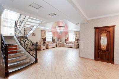 Продажа коттеджа Омск. 11-я Северная улица 121