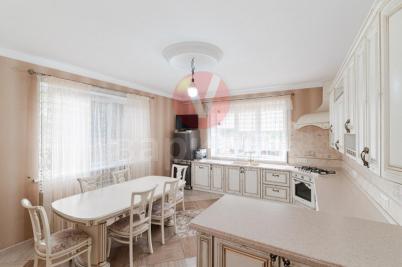 Продажа коттеджа Омск. 11-я Северная улица 121