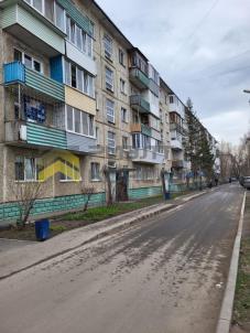 Продажа квартиры Омск. улица Бархатовой, 4
