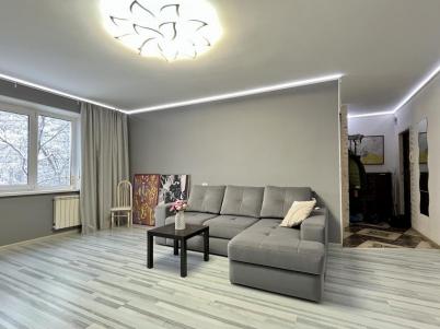 Продажа квартиры Омск. Дианова, 12 к1