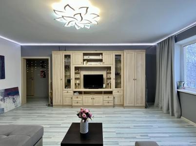Продажа квартиры Омск. Дианова, 12 к1