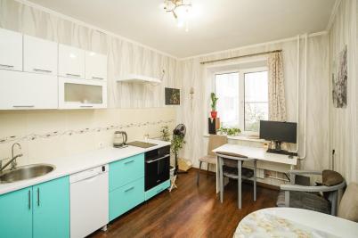 Продажа квартиры Омск. Омская, 136 к2