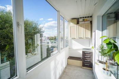 Продажа квартиры Омск. Омская, 136 к2