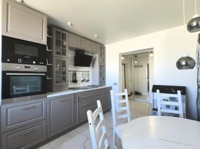 Продажа квартиры Омск.&nbsp;М.М.Кузьмина б-р., 23