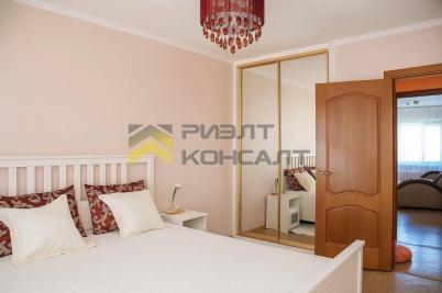 Продажа квартиры Омск. улица Семиреченская, 134