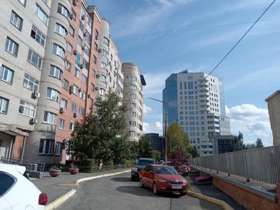 Продажа квартиры Омск. ул 70 лет Октября, 15